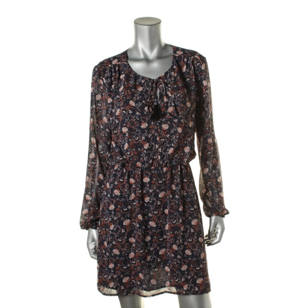 Peasant style floral dress by Wayf